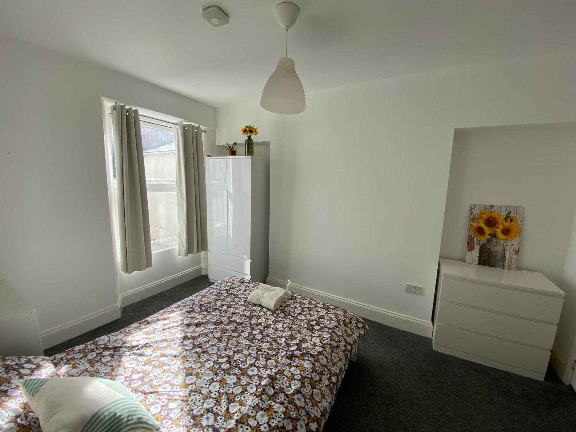 The Sunflower En-Suite Room 普里茅斯 外观 照片
